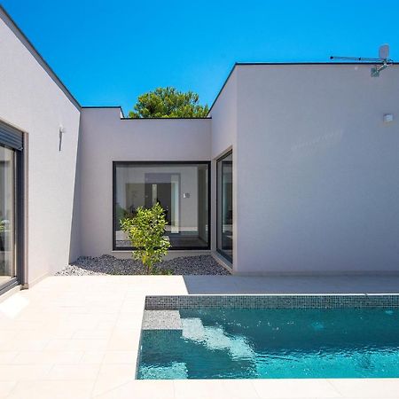 Vila Nauta - Luxury In Vintijan, Near Pula Exterior photo