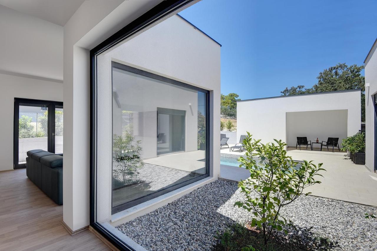 Vila Nauta - Luxury In Vintijan, Near Pula Exterior photo